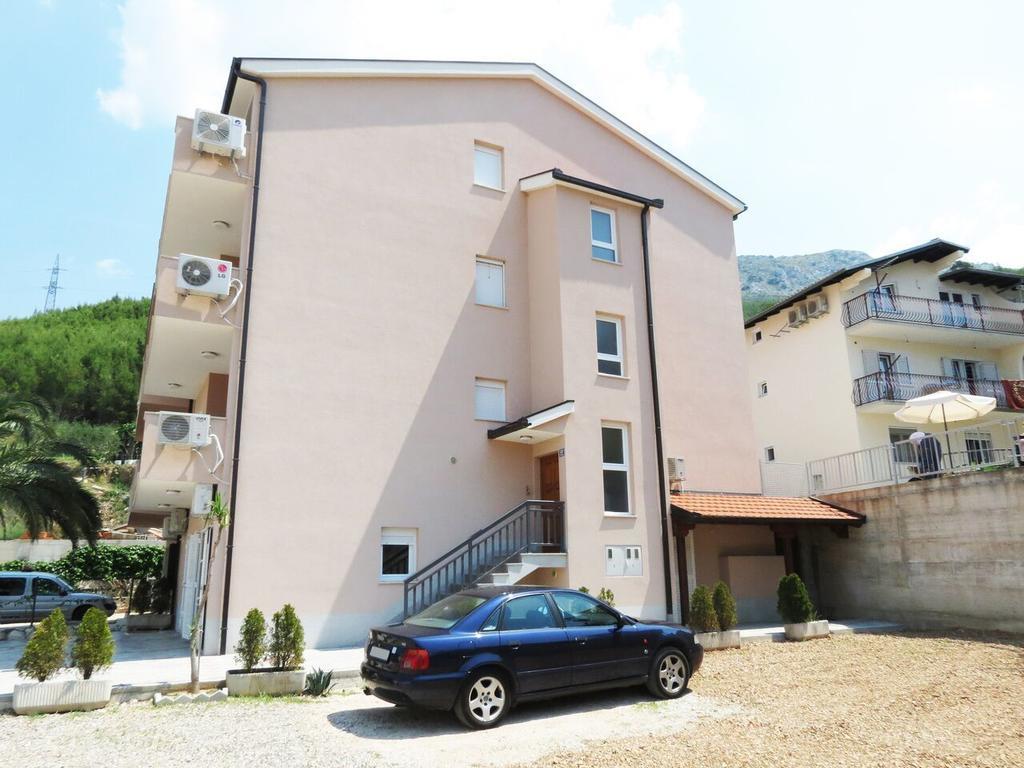 Apartments Ljubicic Podstrana Kültér fotó