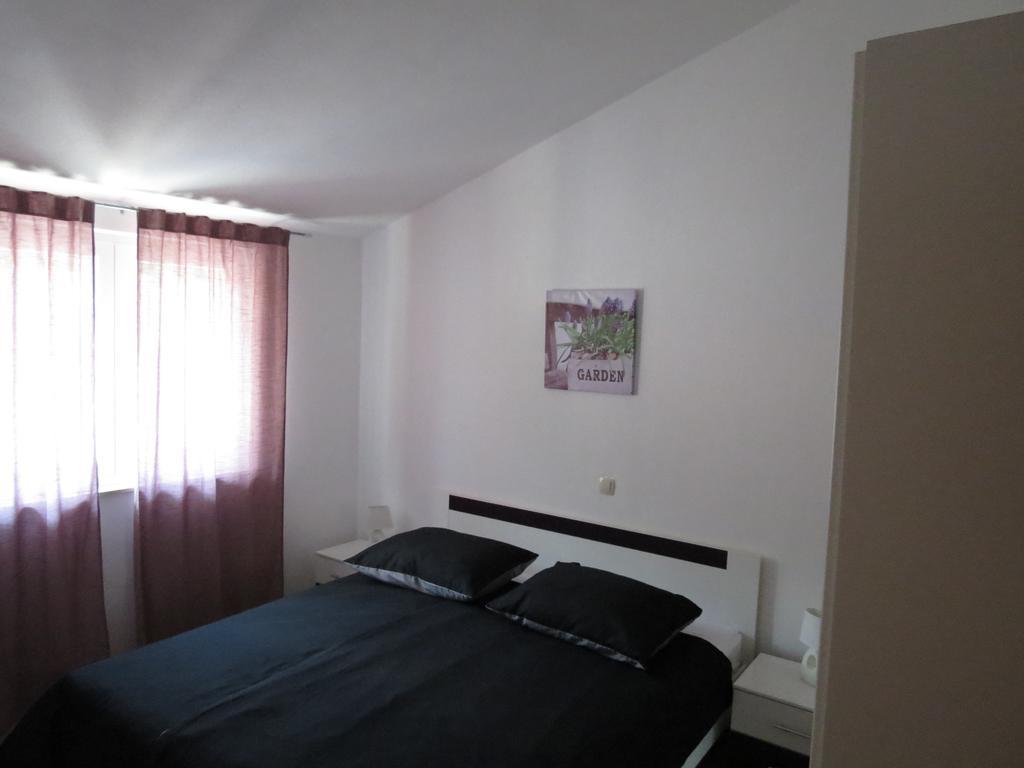 Apartments Ljubicic Podstrana Szoba fotó