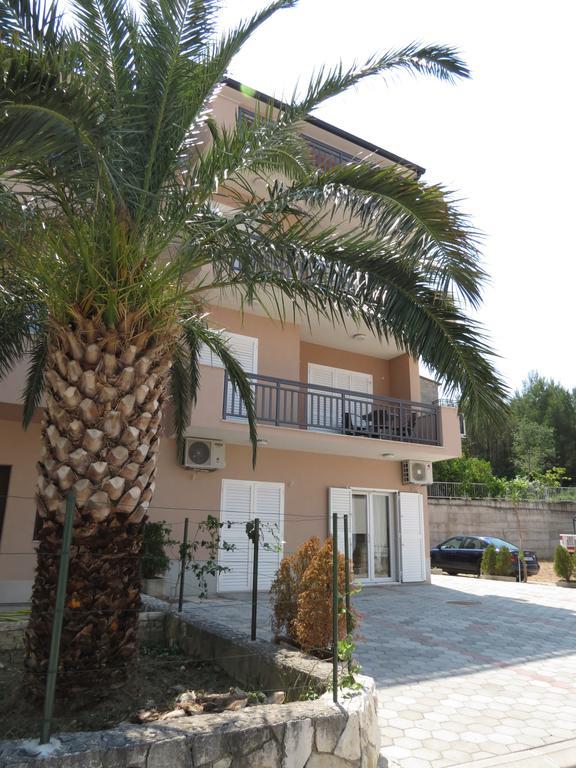 Apartments Ljubicic Podstrana Kültér fotó